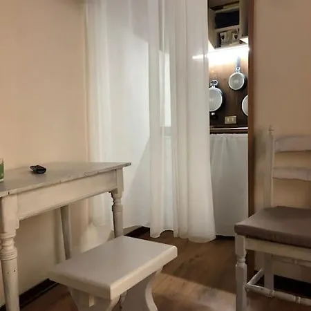 Palazzo Prioli 公寓 *