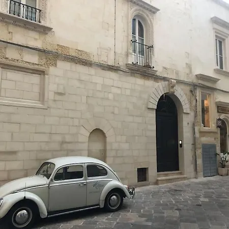 Palazzo Prioli * ليتشي